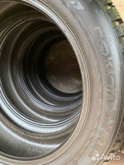 Nokian Tyres Hakkapeliitta 10p SUV 235/55 R20 32L