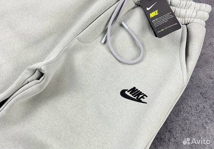 Штаны Nike