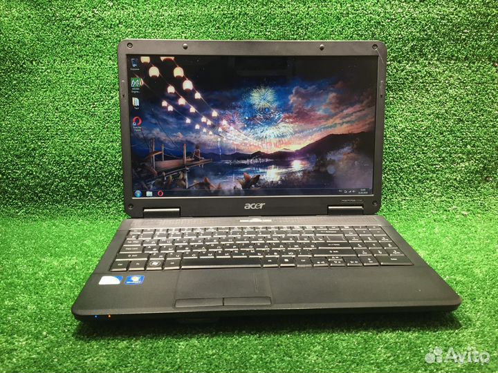 Отличный большой 17 дюймов + 2 ядра + 2 гига+Win7