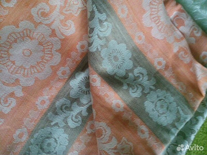 Новая льняная скатерть