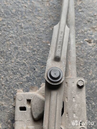 Трапеция дворников в сборе Peugeot 307