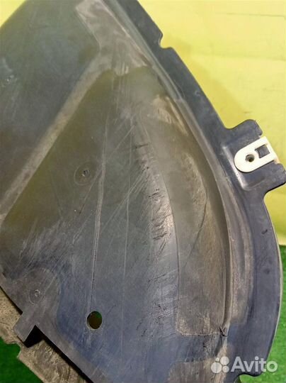 Пыльник переднего бампера BMW 5 G30 2016