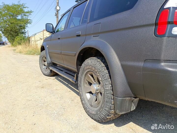 Mitsubishi Pajero Sport 3.0 AT, 2005, 300 000 км