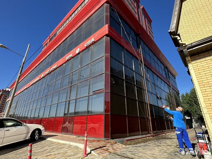 Мытье окон, витрин, фасадов, клининг