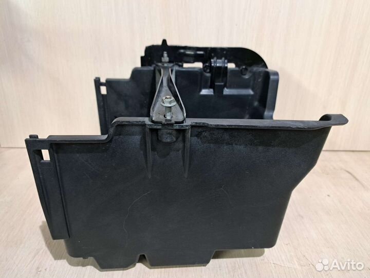 Площадка под аккумулятор форд фиеста мк6 2016г