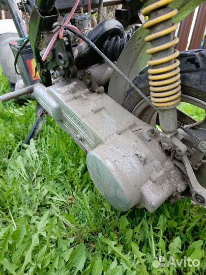 Скутер 150 на бодром ходу