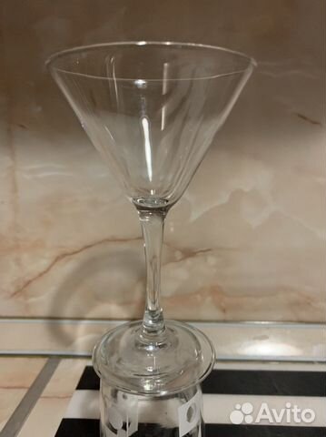 Бокалы под мартини
