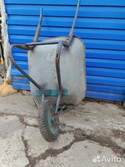 Инструменты и материалы для сада