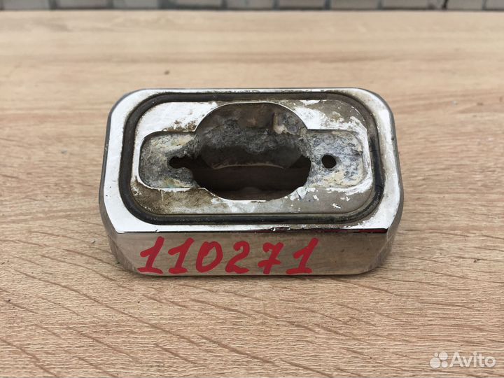 Корпус заднего габарита крыши Hummer H2 06г