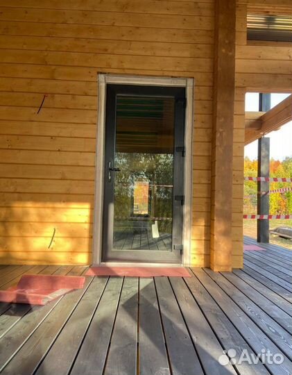 Двери для тамбура с установкой