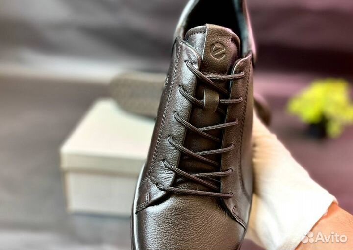 Кроссовки Ecco долговечные