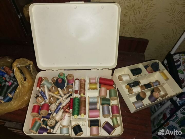 Нитки швейные