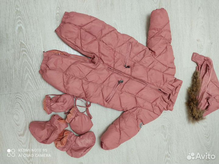 Зимний комбинезон для девочки