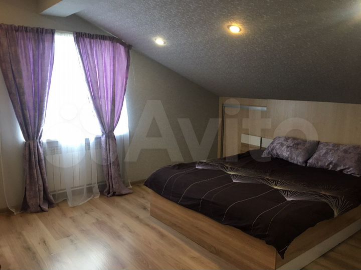 Квартира-студия, 60 м², 2/2 эт.