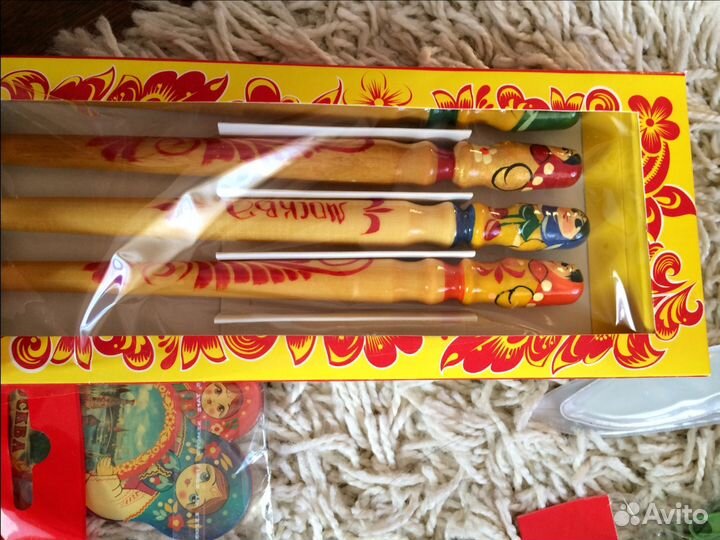 Карандаши и ручки расписные