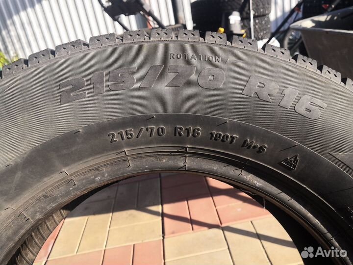 Pirelli Formula Ice 215/70 R16