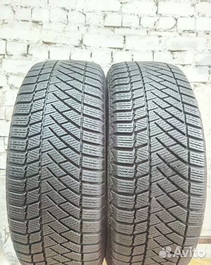 Continental ContiVikingContact 6 215/60 R17 99V