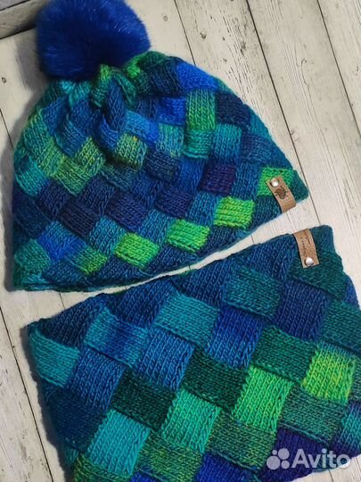 Вязаная шапка и снуд в технике 