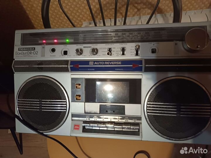 Кассетный магнитофон toshiba BomBeat DR-02