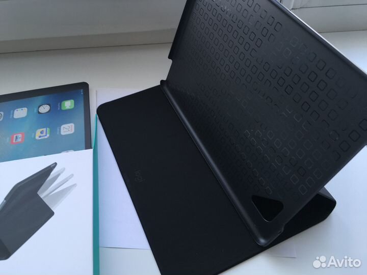 Чехол Logitech Hinge для Apple iPad Pro 9,7