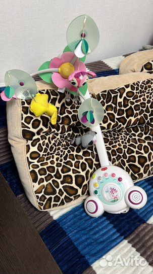 Музыкальный мобиль на кроватку