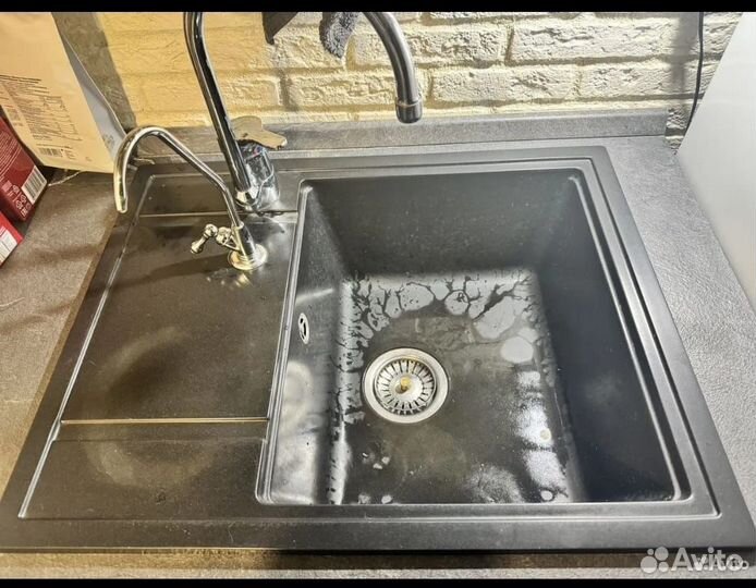 Мойка для кухни каменная