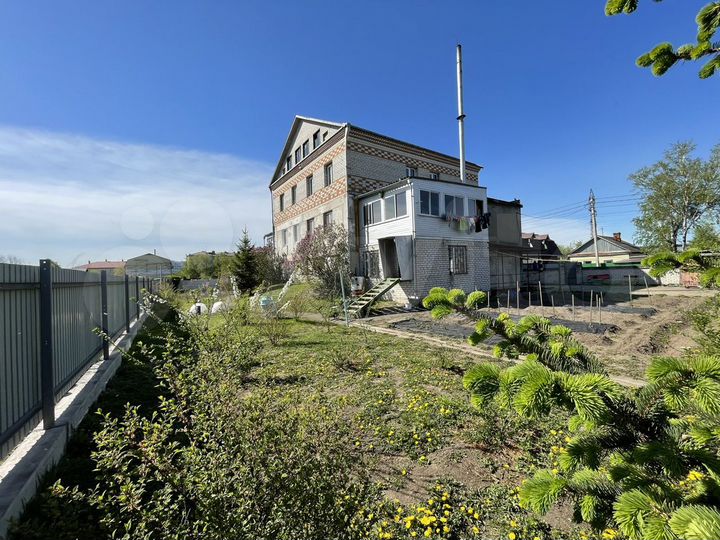 Коттедж 226 м² на участке 7 сот.