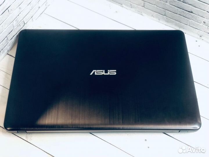 Ноутбук Asus i3-5005U\GeForce 920M\8gb\SSD для игр