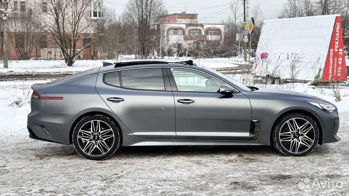Kia Stinger 2.0 AT, 2021, 107 000 км