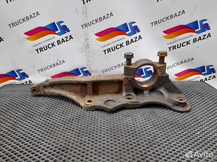 Кронштейн пневморессоры правый