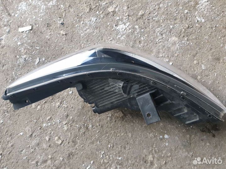 Hyundai solaris 2 фара левая дефект