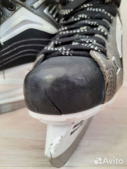 Коньки хоккейные