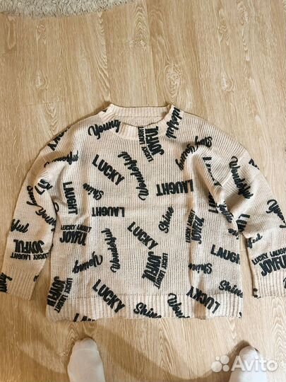 Свитер женский