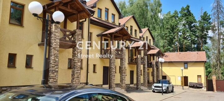 Таунхаус 180 м² на участке 1 сот.