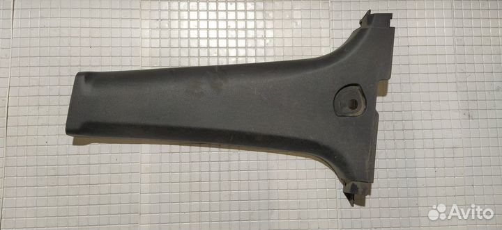 Обшивка стойки центральной Kia Sportage JE