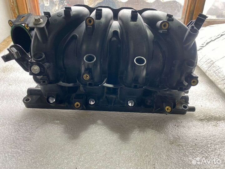 Коллектор впускной Opel Astra H