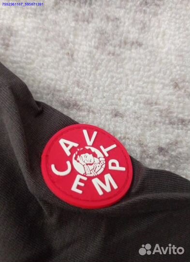 Футболка Cav Empt: уникальность в каждом стежке