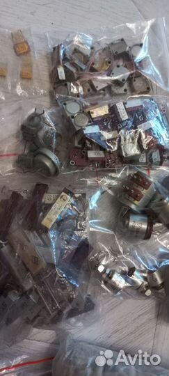 Целая сумка радио деталей