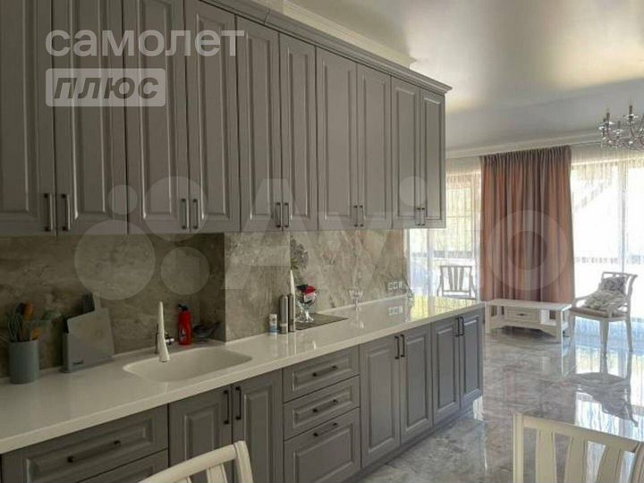 3-к. квартира, 80 м², 4/4 эт.