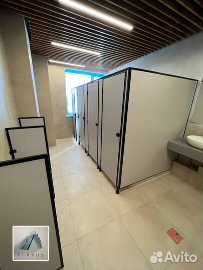 Сантехнические перегородки для общественных мест