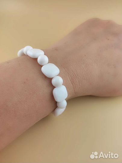 Браслет из натурального белого агата