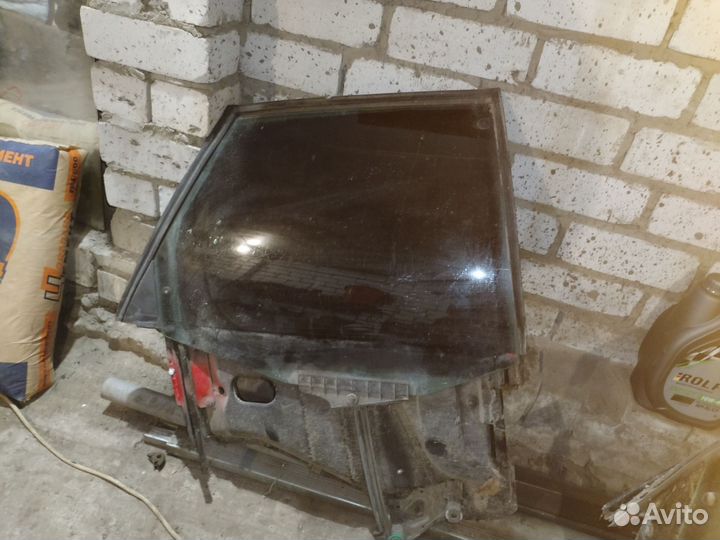 Стекла с рамками ауди 80