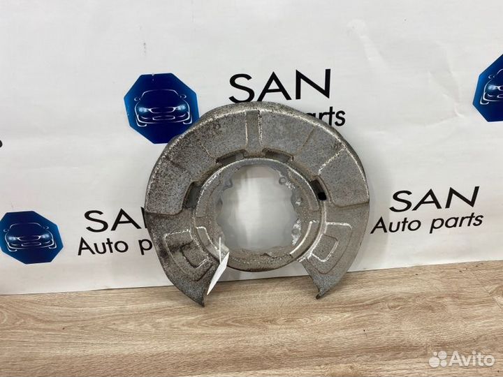 Пыльник тормозного диска задний Bmw X5 E70 N52B30