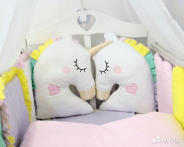 Комплект с бортиками в детскую кроватку