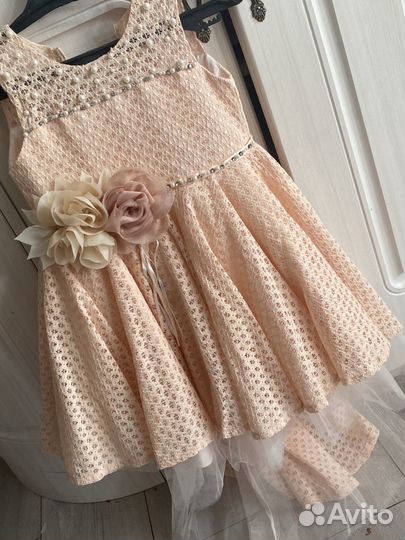 Нарядное платье для девочки 116 122
