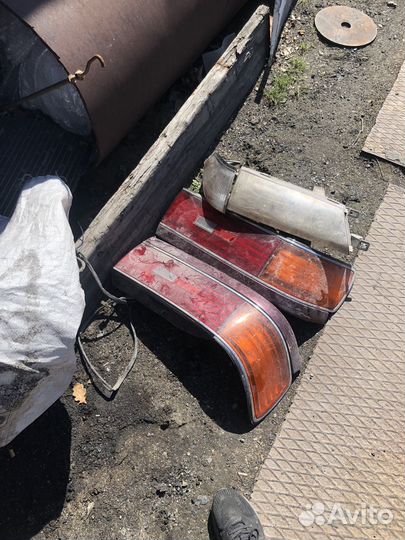 Задние фары и передняя таета карина ед 180 кузов