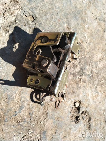 Замок задней левой двери Daewoo Nexia