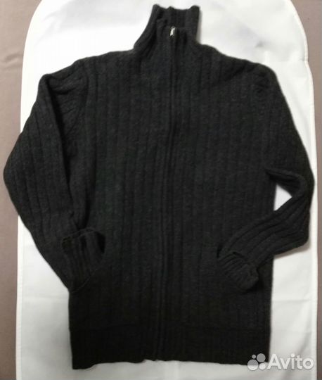 Джемпер на молнии