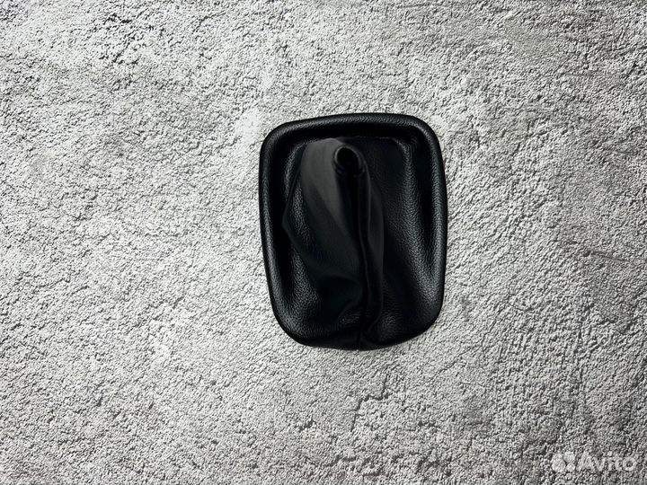 Кожух чехол МКПП с рамкой BMW 5 E34 бмв е34