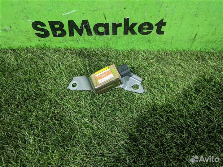 Датчик airbag задний левый Lexus Rx330 MCU38